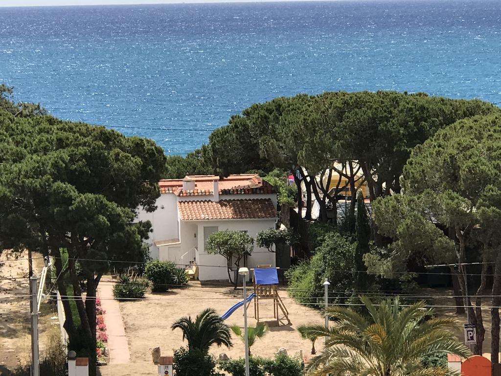 Villa Erika Beach House Malgrat de Mar Exterior photo